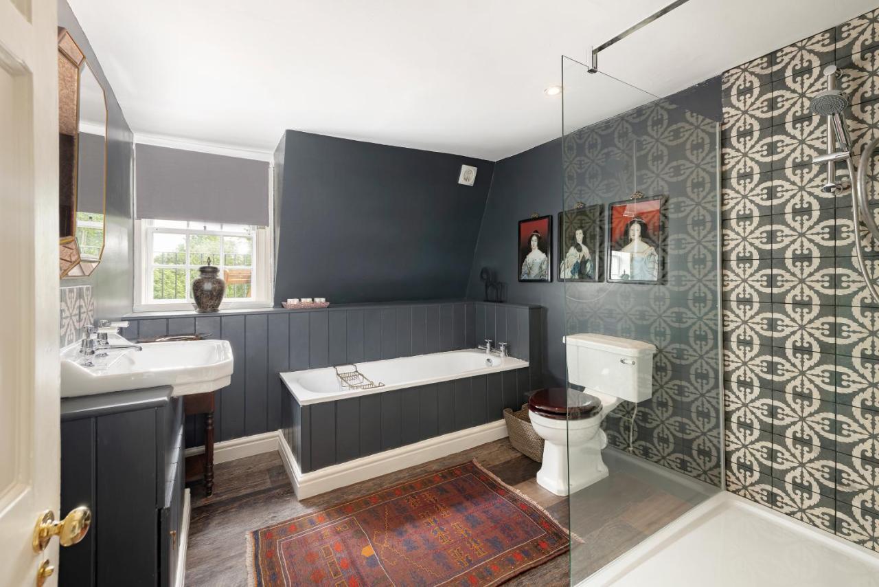 Central Apartment With Private Parking バース エクステリア 写真